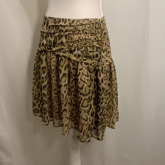 Express Leopard Print Mini Skirt- NWT- Size 4 - Picture 6 of 15